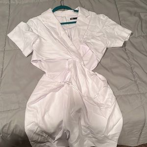 Women’s white Zara dress